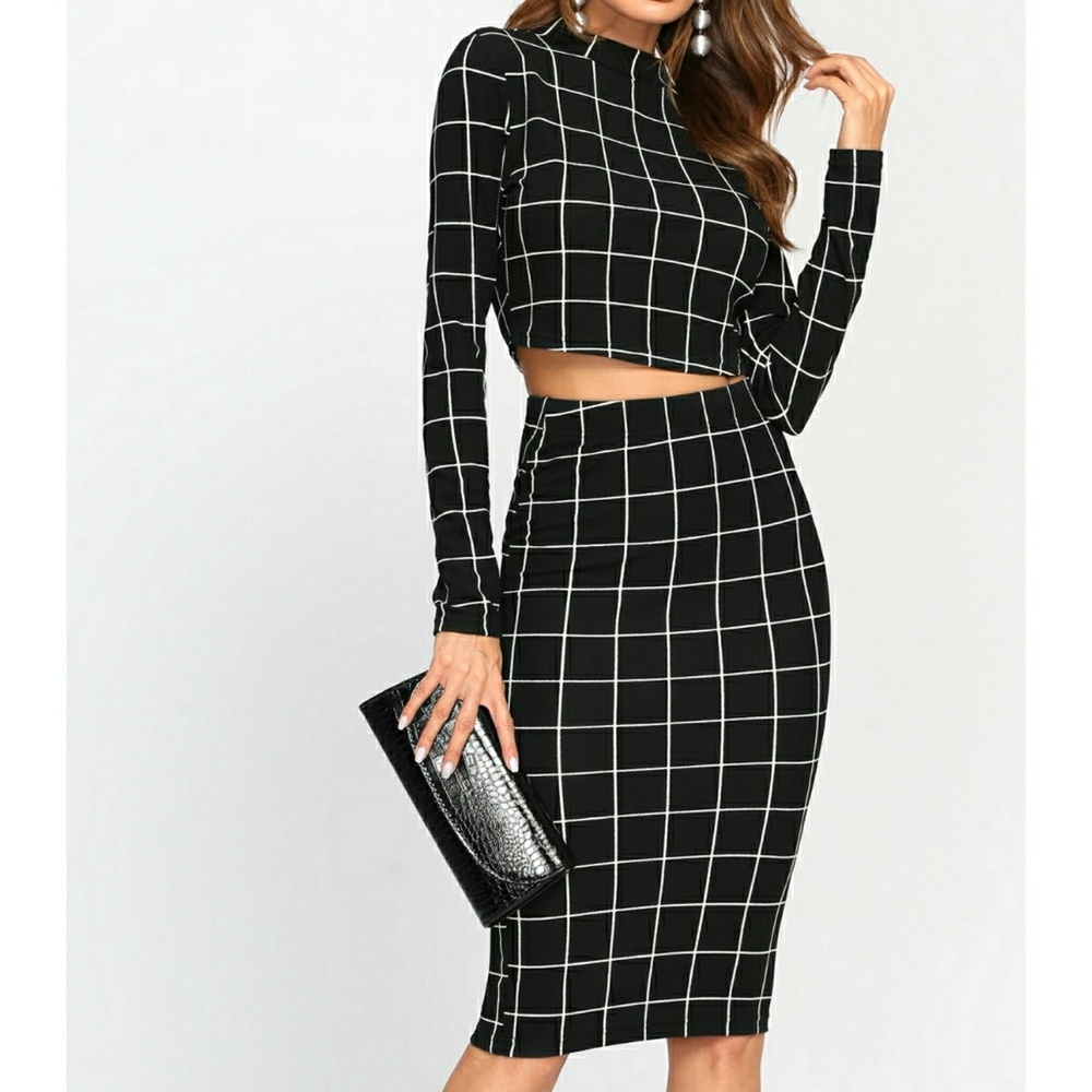 🌿LAST ONE🌿VIVA | Black Crop Top & Pencil Skirt - Picture 3 of 8